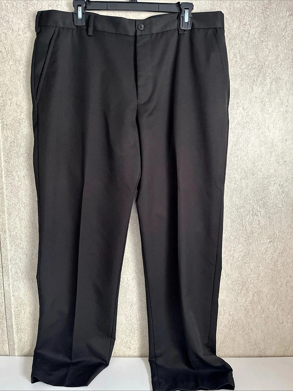 Van Heusen Traveller Dress Pants Black Slacks Casual Business Flat Front 38x32 1